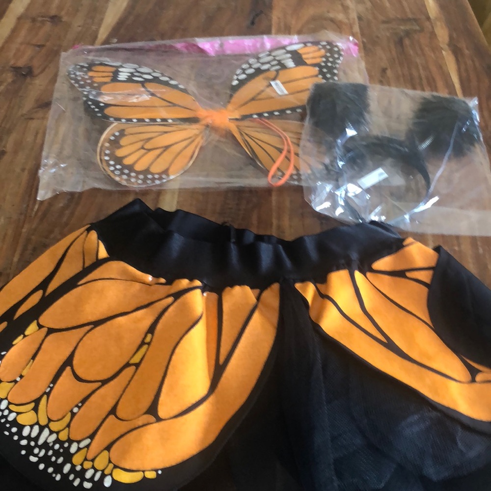 Butterfly tutu size large , wings and headband 🦋🦋🦋